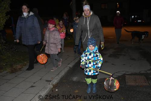 Podzimní dílnička, uspávání broučků a lampiónový průvod